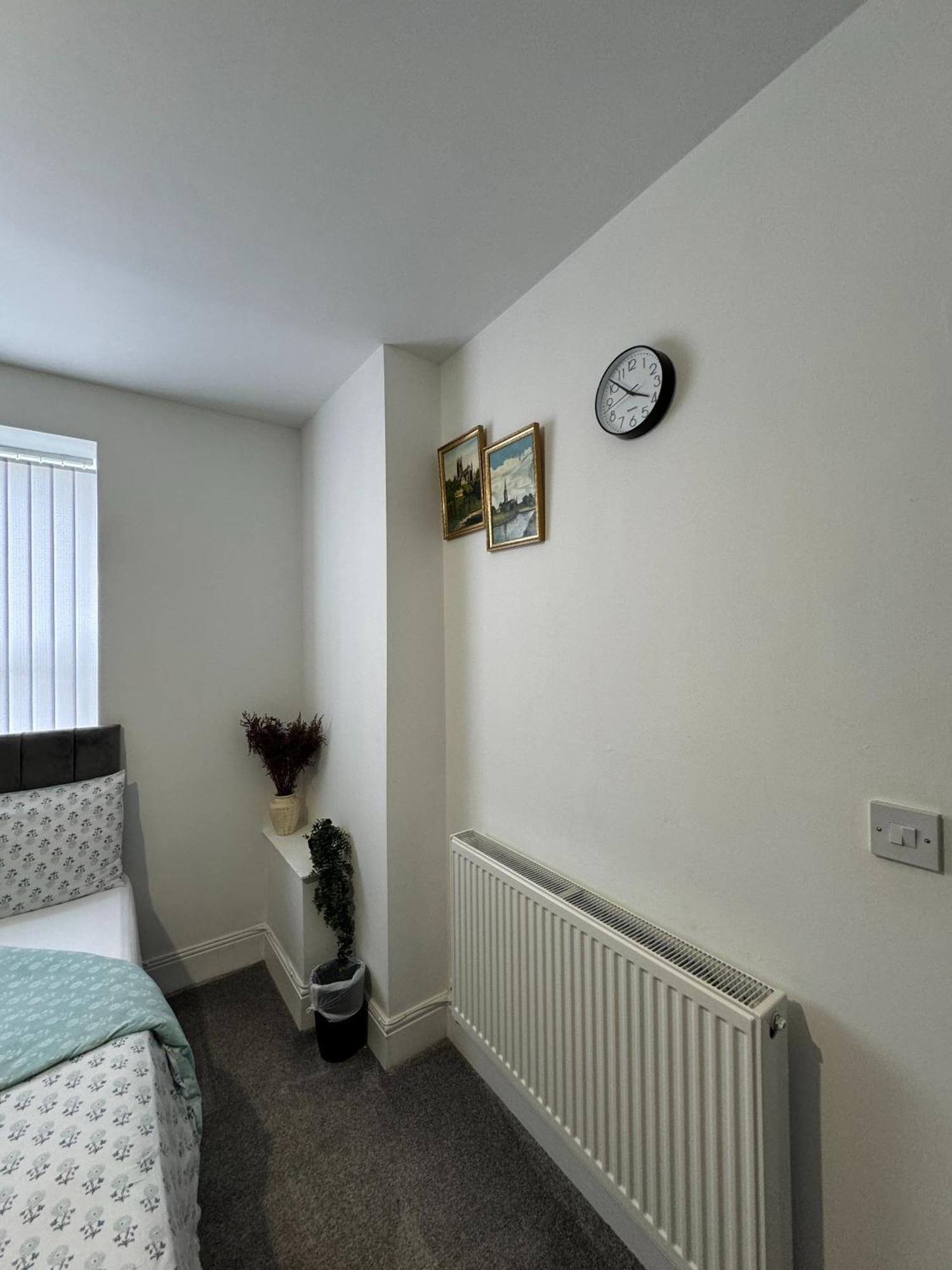 Ur Place Failsworth Экстерьер фото