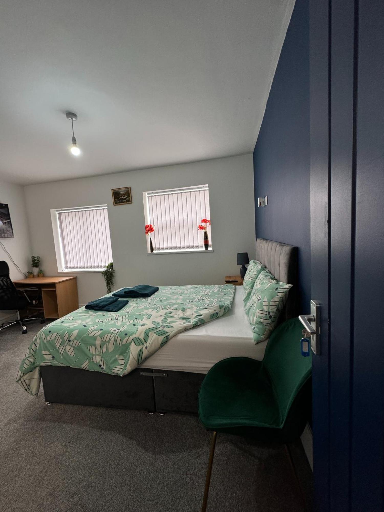 Ur Place Failsworth Экстерьер фото