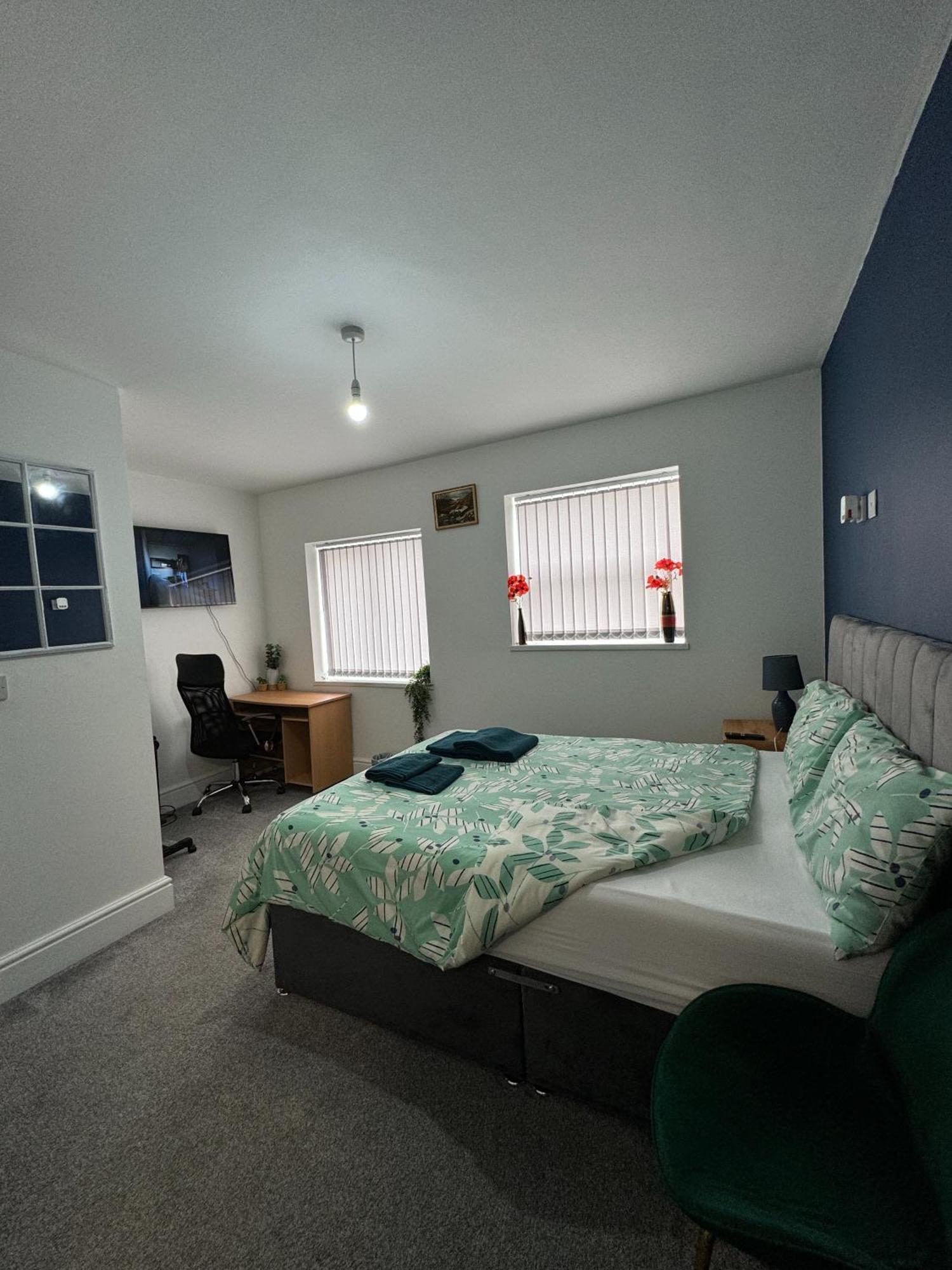 Ur Place Failsworth Экстерьер фото