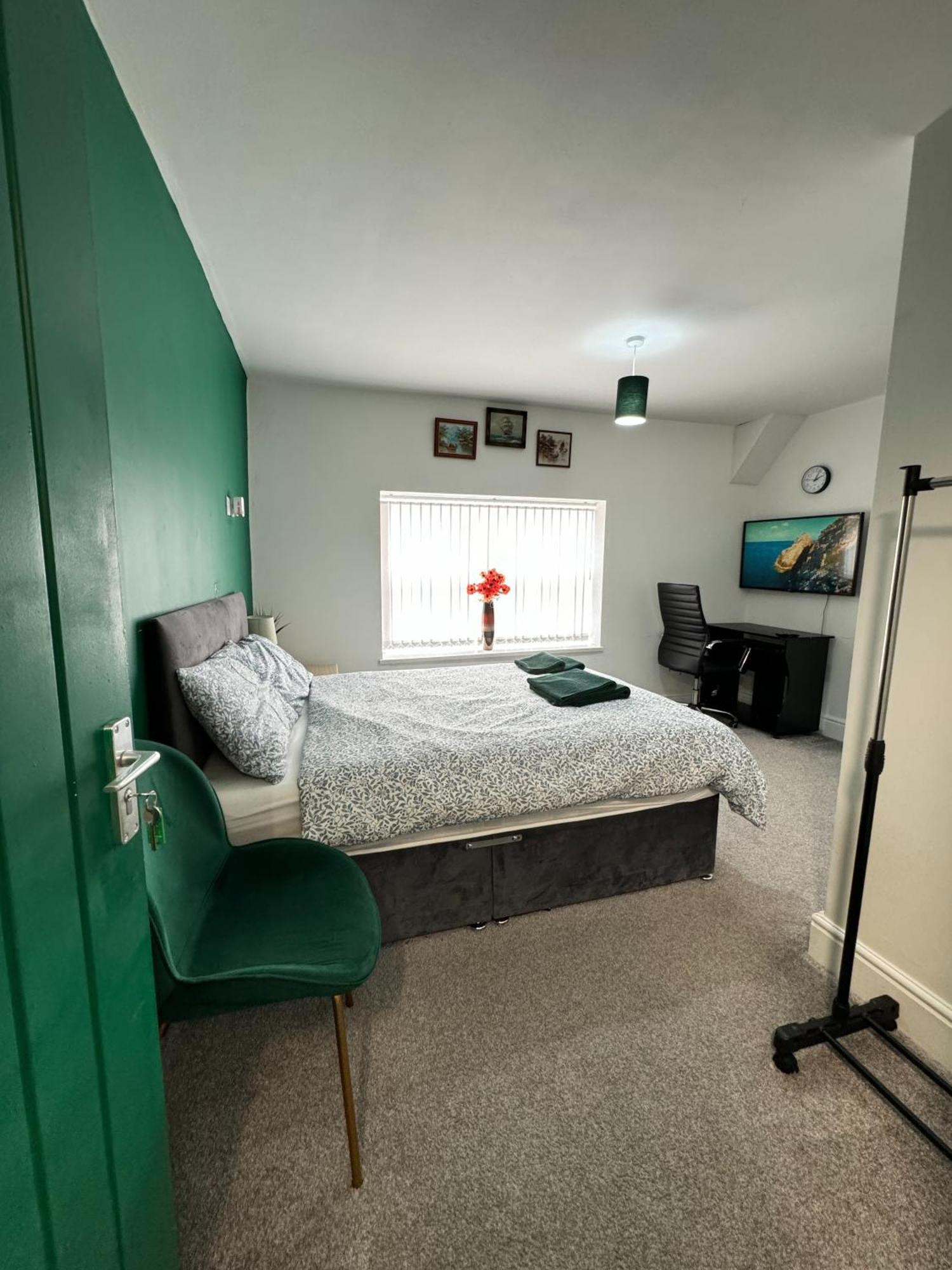 Ur Place Failsworth Экстерьер фото